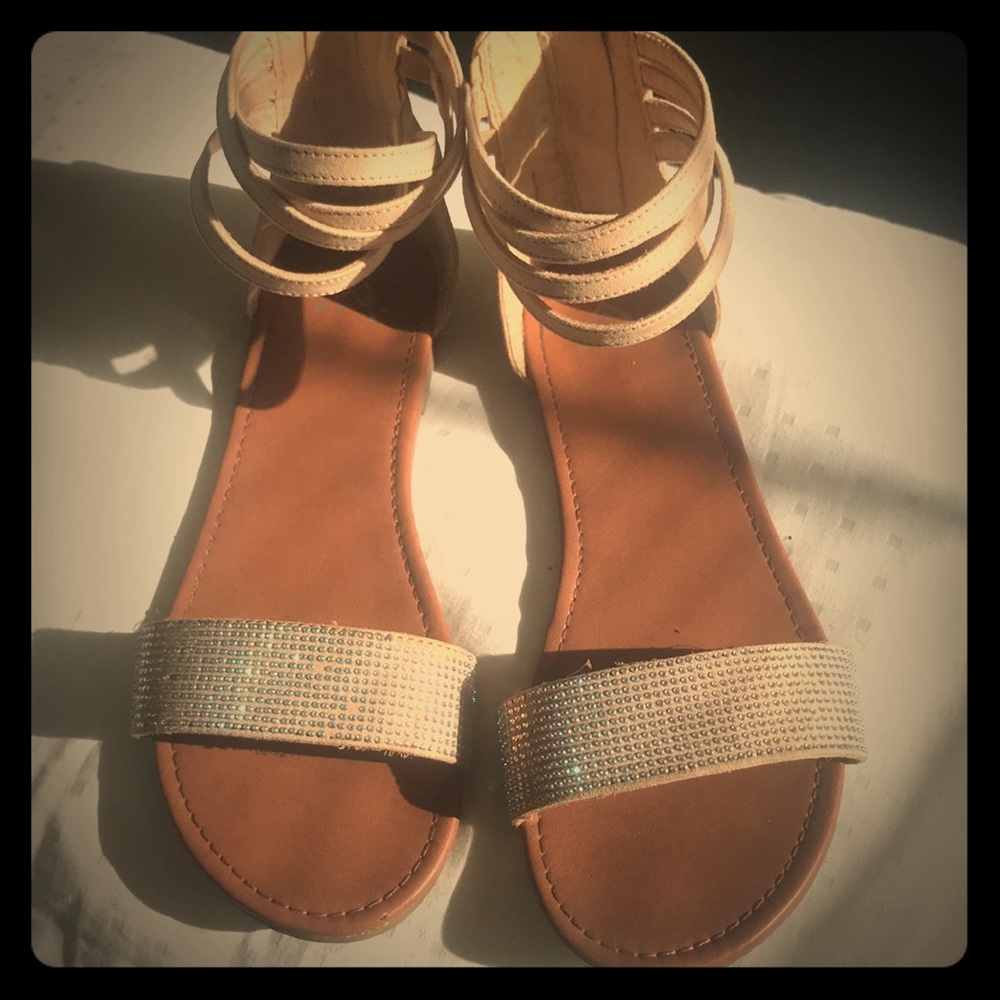 Justice tan jeweled sandals with ankle strap sz 8
